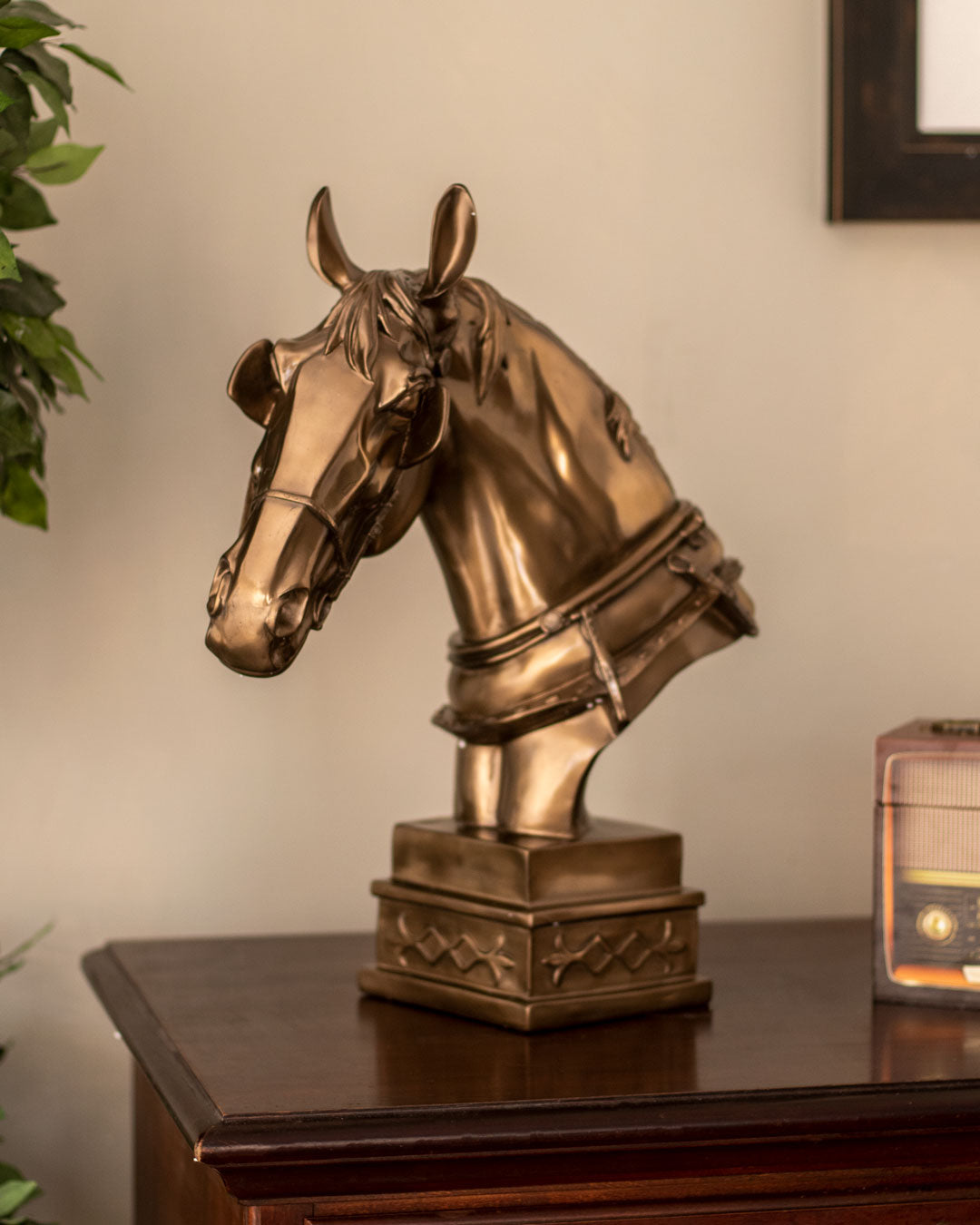Majestic Stallion Sculpture