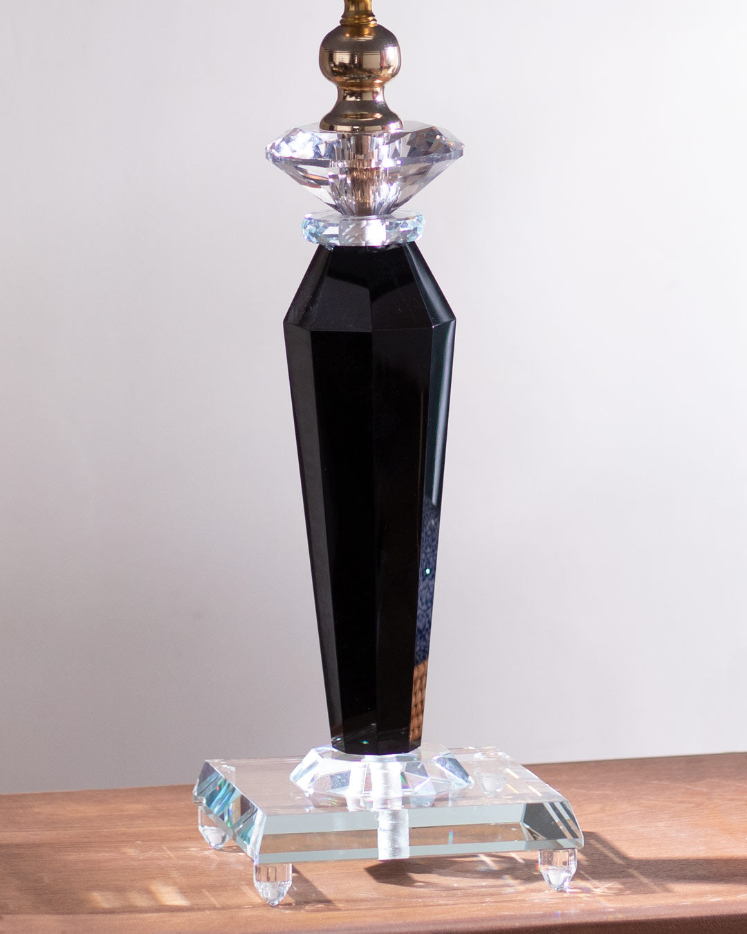 Radiant Elegance: Crystal Glass Table Lamp