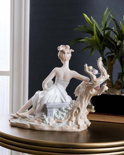 Victorian Lady - Fine Porcelain Figurine
