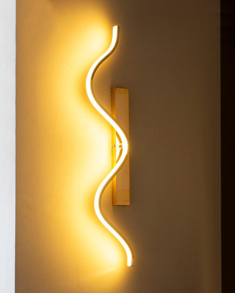 Wave Luxe Wall Light