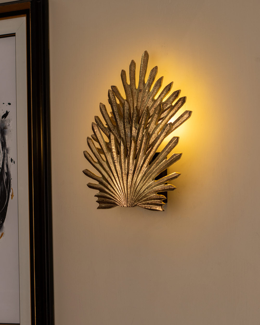 Golden Plam Leaf Wall Light