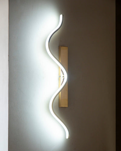 Wave Luxe Wall Light