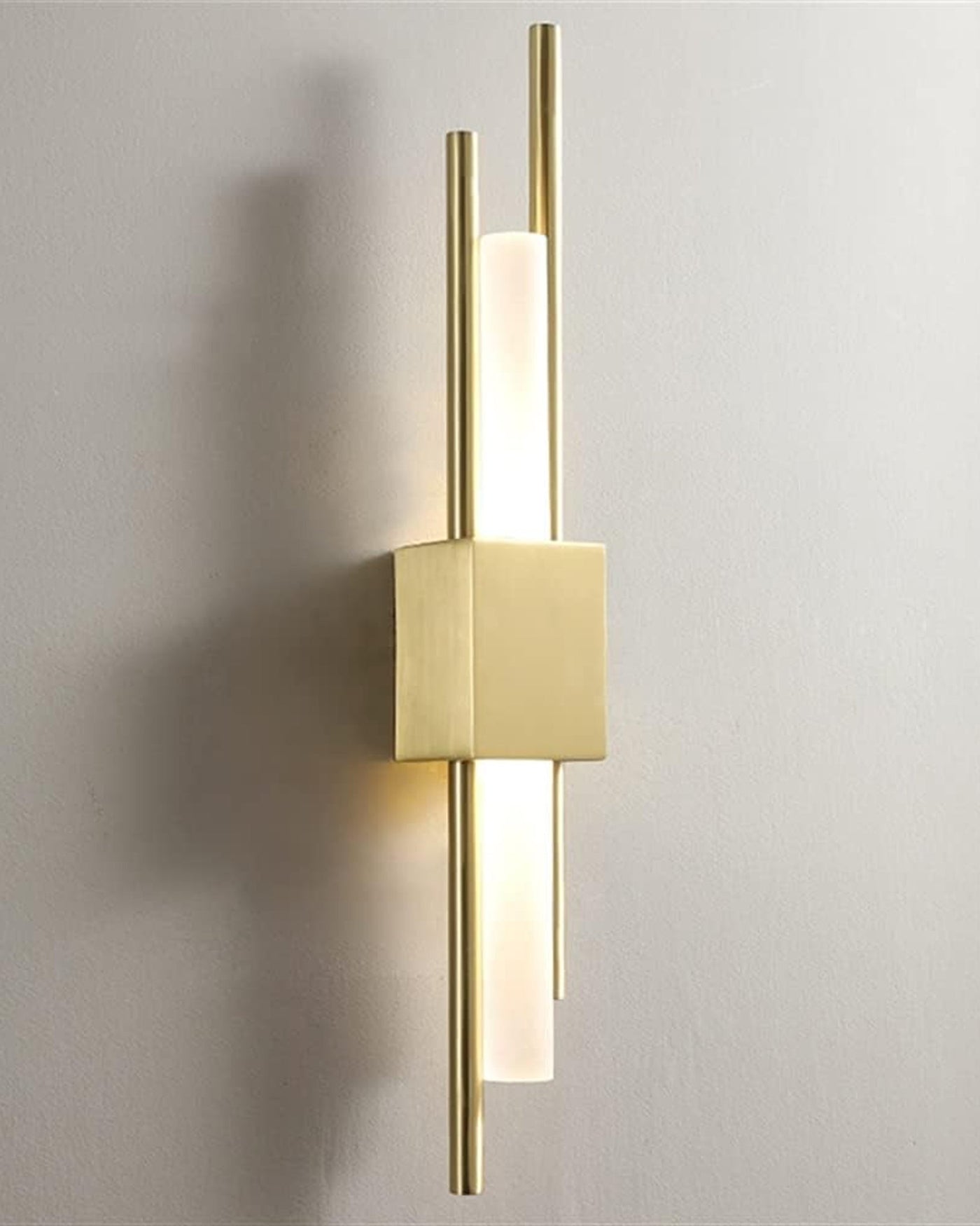 Modern Linear Wall Light - Golden