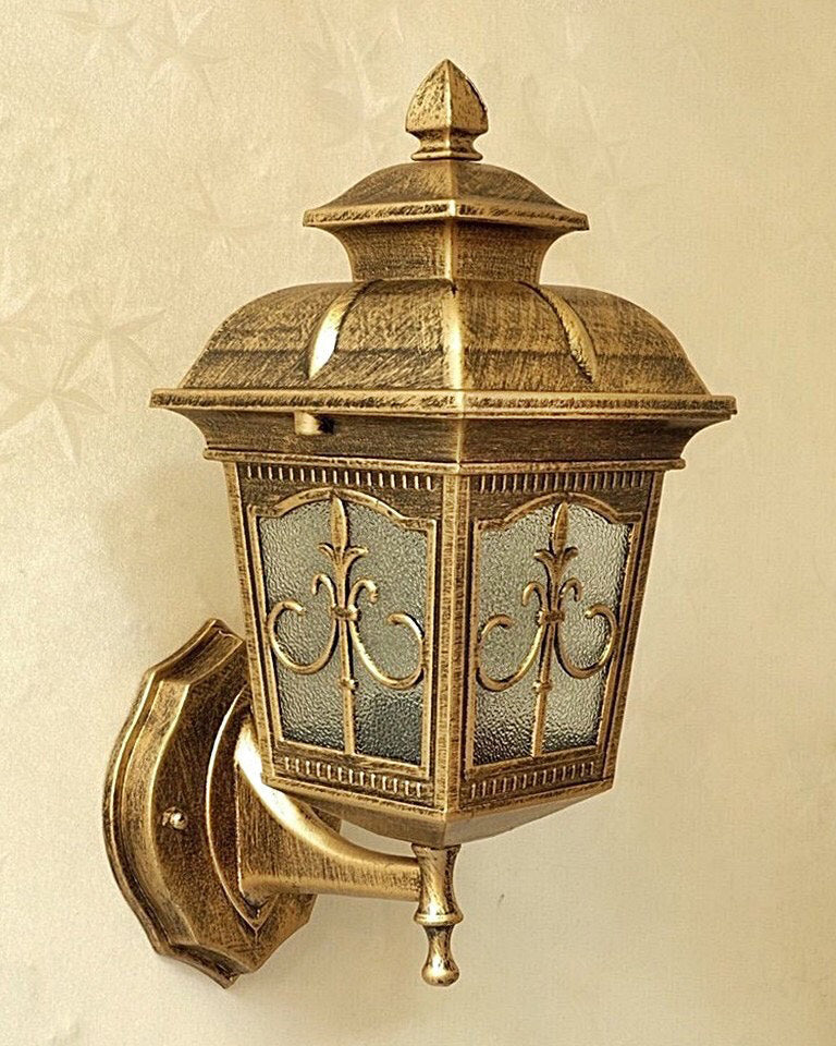Vintage Royal Crest Outdoor Wall Light - Copper