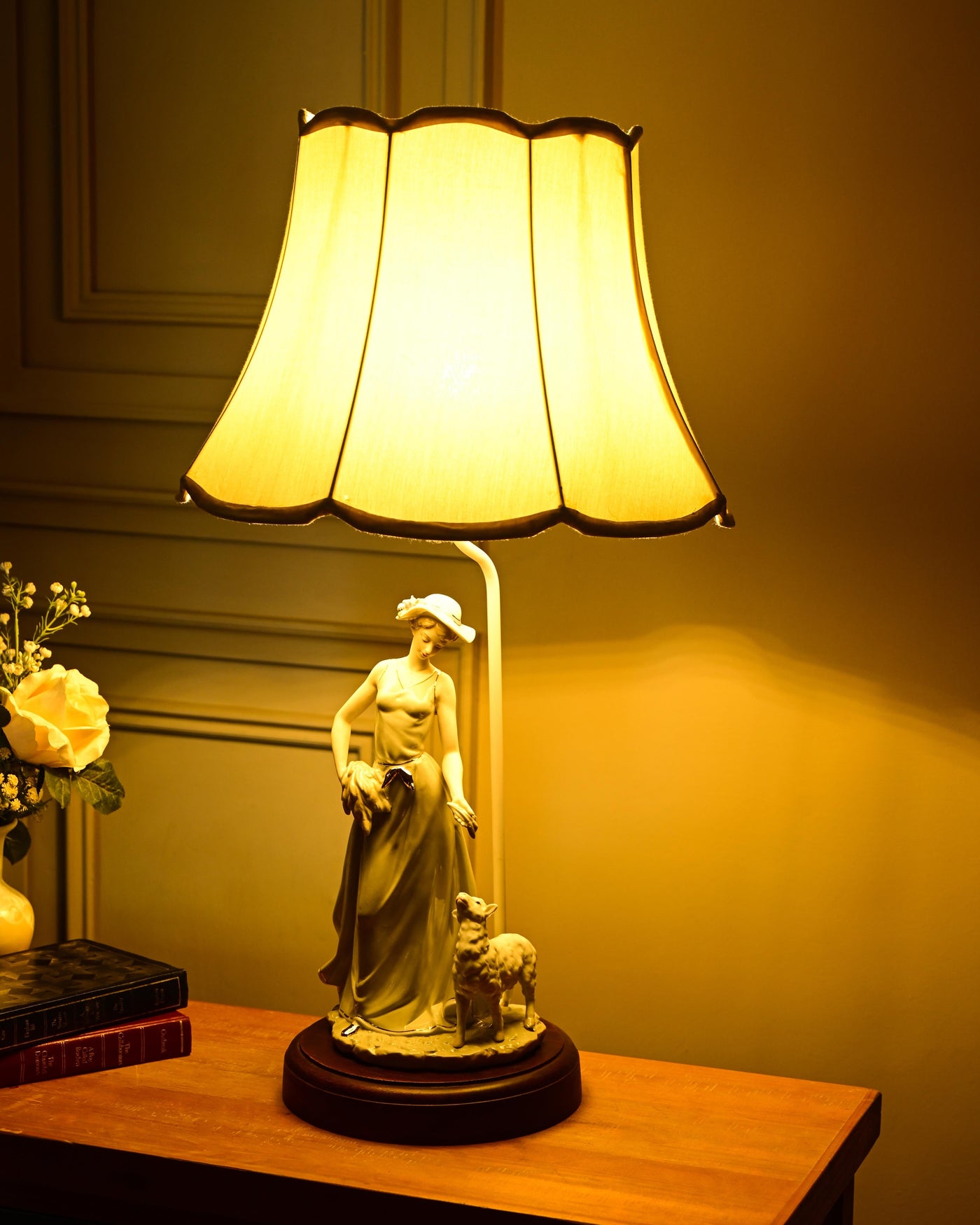 Victorian Lady - Fine Porcelain Figurine Table Lamp
