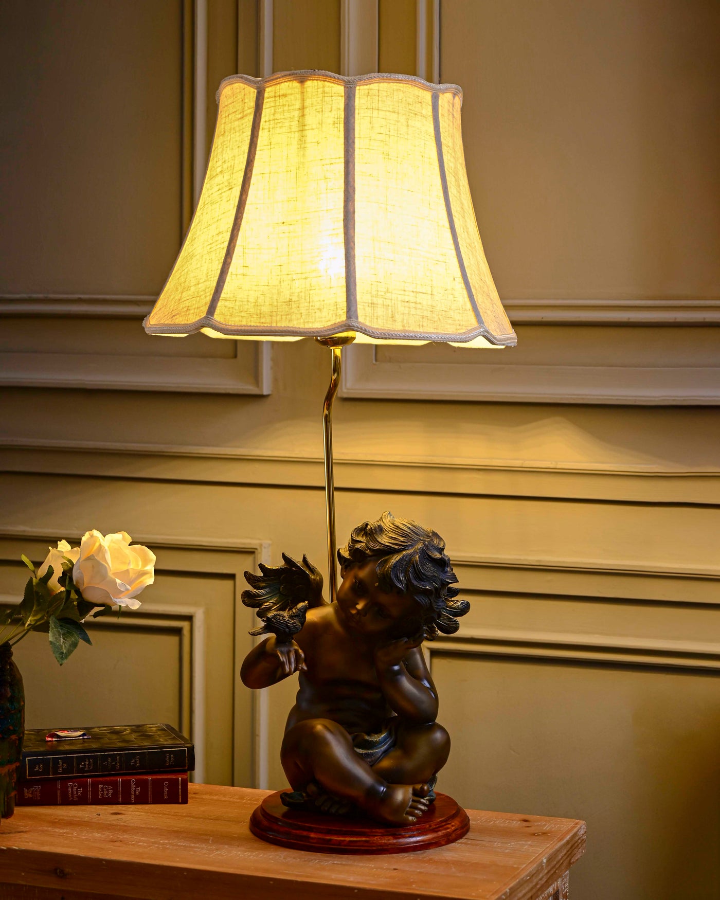 Adorable Angel Cherub Table Lamp