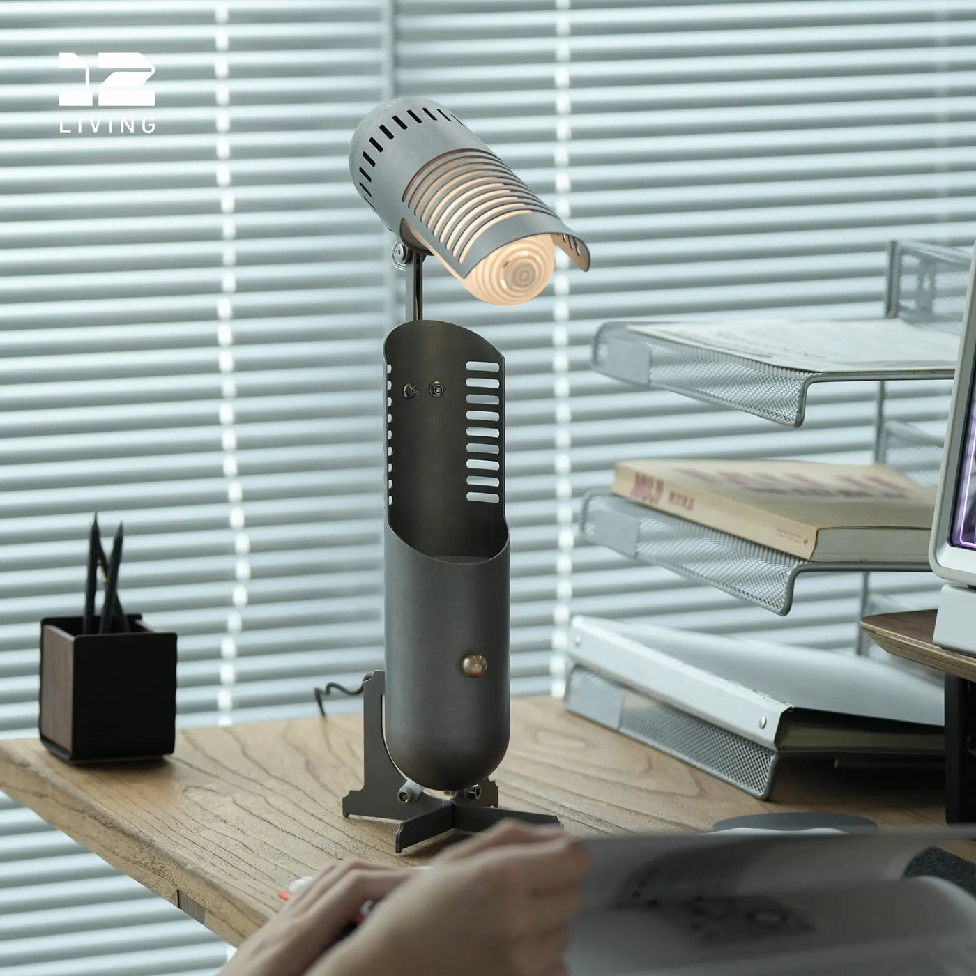 Adjustable Industrial Pelican Lamp – 3D Printed Shade, Vintage Style Table Light