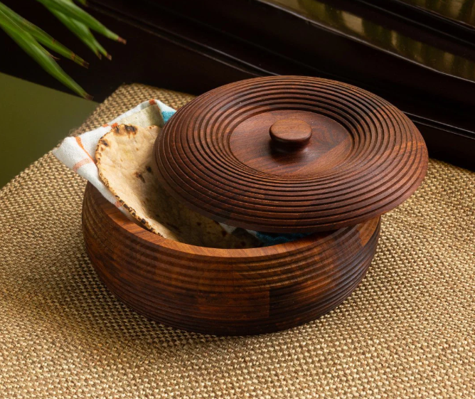 Handcrafted Chapati Box with Lid – 1350 ML | Sheesham Wood