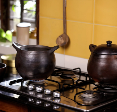 Terracotta Pot with Lid (2 Litres) – The Clay Classic for Natural Cooling & Storage