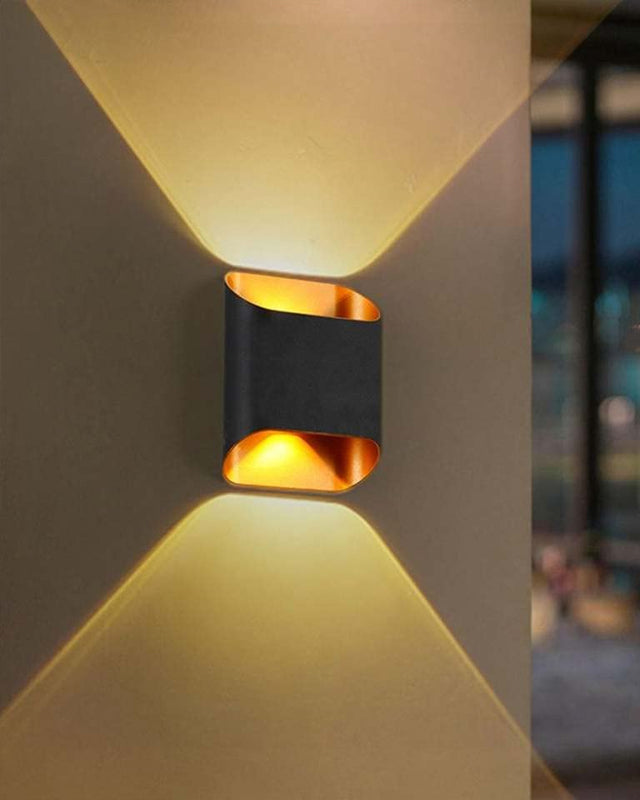 Gleam Edge Outdoor Wall Light - 1 Light