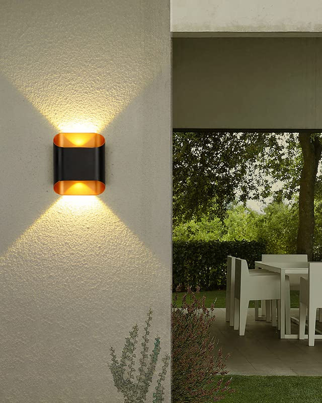 Gleam Edge Outdoor Wall Light - 1 Light